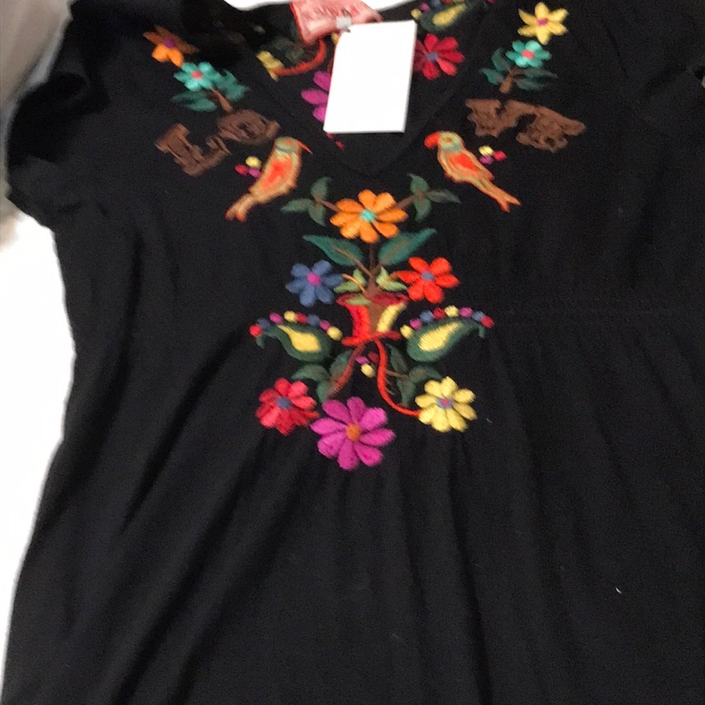 Johnny was lovebirds size extra large